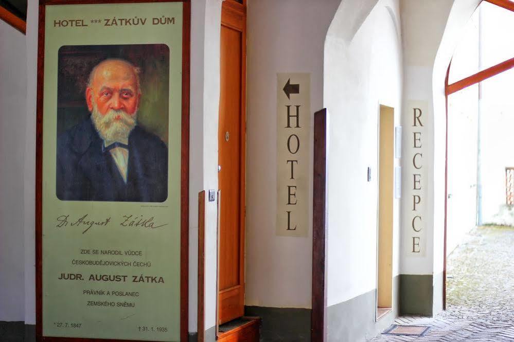 צ'סקה בודיוביצה Hotel Zatkuv Dum מראה חיצוני תמונה